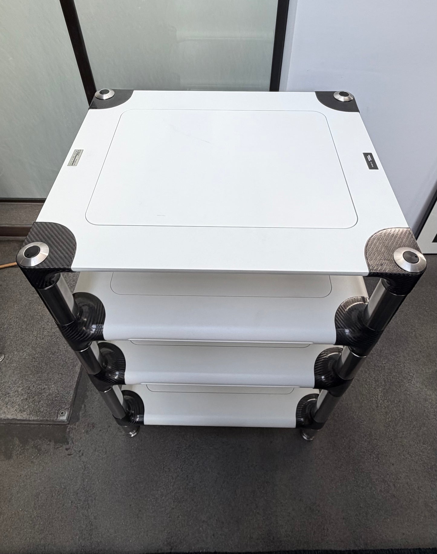 Bassocotinuo Aeroline, Carbon-Faser Audio Rack Occasion